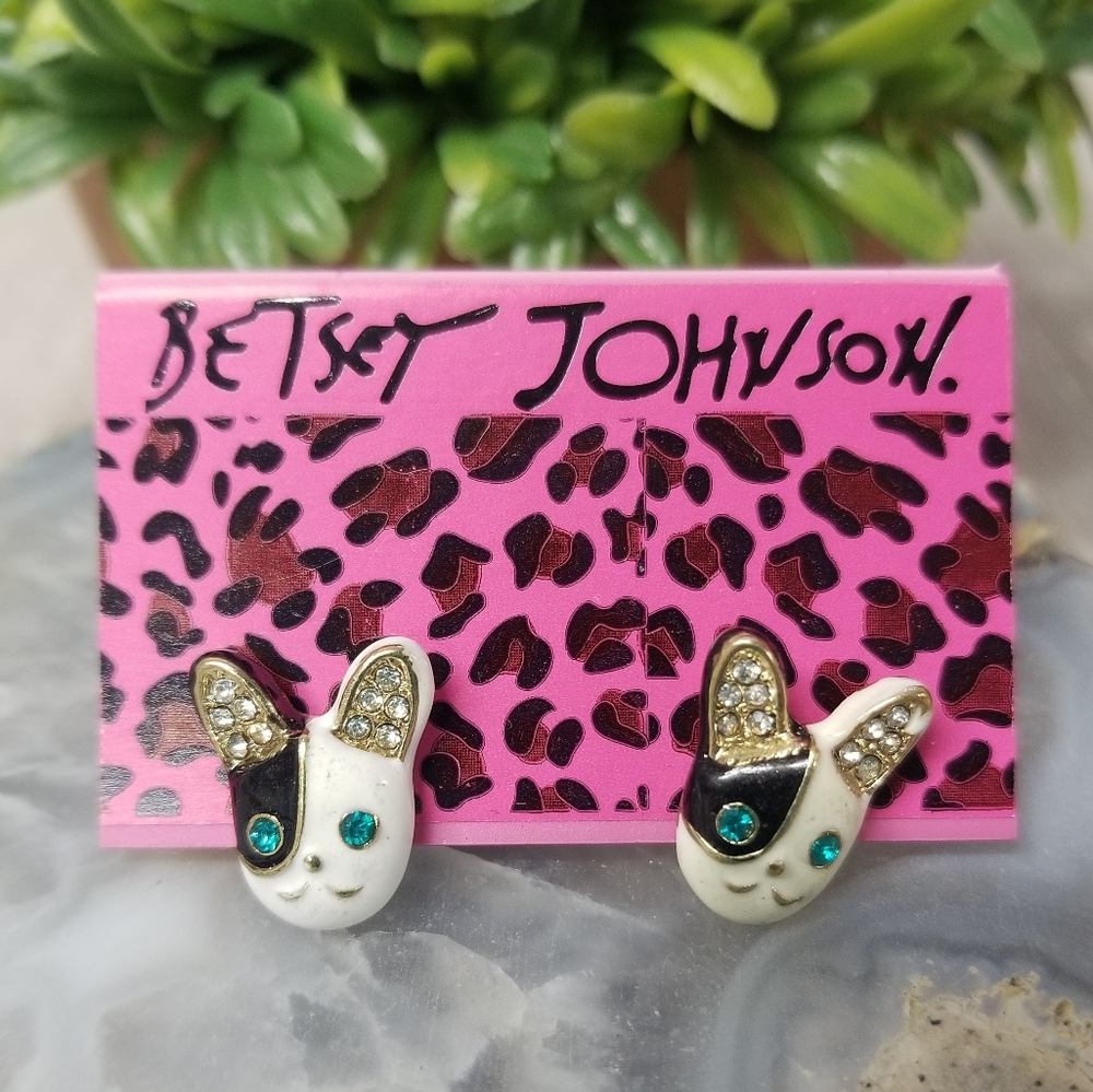 πHPπBetsey Johnson Vintage Stud Earrings - Picture 5 of 6
